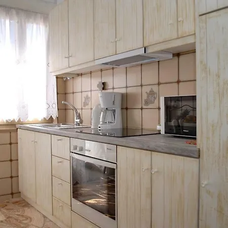 Grandma's Elegant In Naxos Town Apartment Naxos City